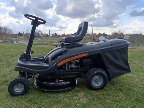 Villager VTR 650 Benzinmotoros Fűnyíró Traktor (Rider) 6,5 LE/196cm3, fűgyűjtős, vágás sz.:61cm, sebességfokozat: 4/1 (BEÜZEMELÉSSEL is kérhető) + ajándék 160000Ft értékű****wellness utalvány
