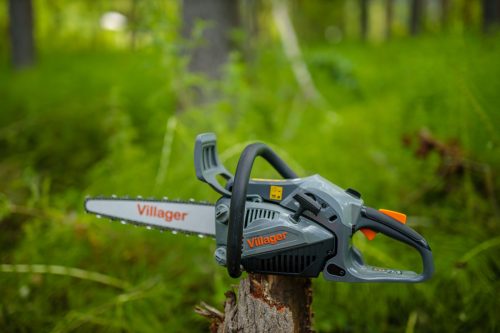 Benzines láncfűrész Villager VGS 3011 PE