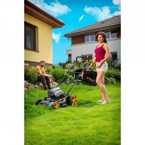 Akkumulátoros Fűnyíró, önjáró, 40V, szénkefe nélküli motorral, Riwall PRO RALM 4640 SPi,+ajándék 120000Ft értékű****wellness utalvány