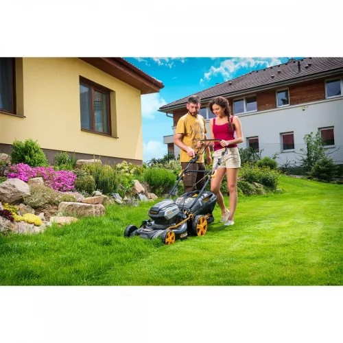 Akkumulátoros Fűnyíró, önjáró, 40V, szénkefe nélküli motorral, Riwall PRO RALM 4640 SPi,+ajándék 120000Ft értékű****wellness utalvány