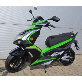   Citiwell Fantasy Elektromos Robogó dupla ítium-ion akkumulátorral (zöld-fekete) + 120.000 Ft-os wellness utalvány