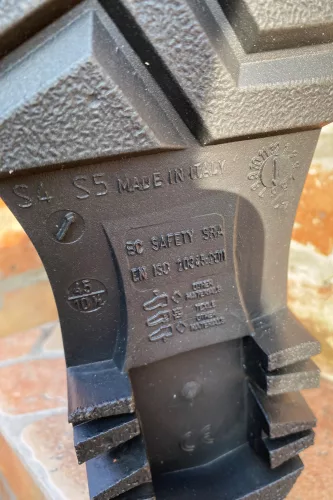 Munkavédelmi Gumicsizma, BC SAFETY S5 SRC