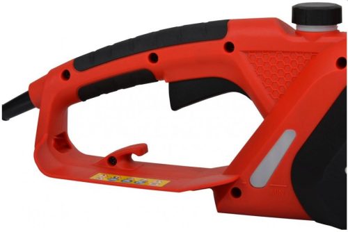 HECHT 2039 ELEKTROMOS LÁNCFŰRÉSZ 2200W, lágyindítású, láncvezető 35 cm,