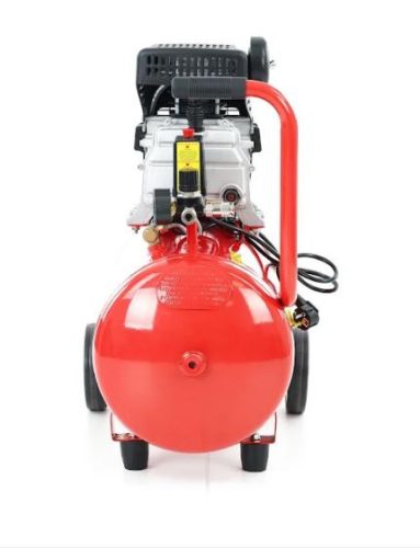 Olajkenésű Kompresszor 1500 W, Max. nyomás 8 bar. Tartály 50 l, Súly 30 kg