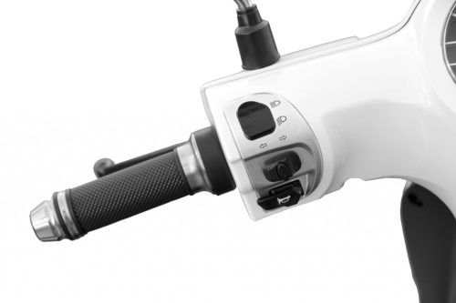 Akkumulátoros Robogó HECHT CITIS-FEHÉR 72V/20Ah,hatótáv 60km, sebesség 45km/h 