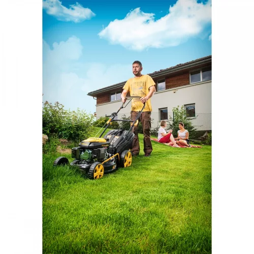 Benzinmotoros Önjáró Fűnyíró, 146 cm3 / 3,5 LE, Riwall PRO RPM 4735 +ajándék 80000Ft értékű****wellness utalvány