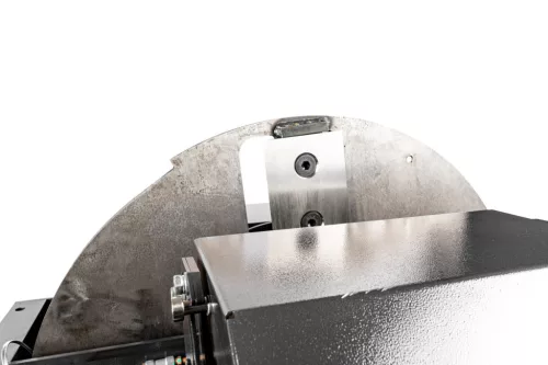 D16 PRO Benzinmotoros ágaprító, 999cm3, 4ütemű LONCIN motor, 32 LE, max.ágvastagság 160 mm BEÜZEMELVE SZÁLLÍTJUK + AJÁNDÉK 120.000 Ft értékű BlueBird akkus kézi láncfűrész és akkus metszőolló akkuval és töltővel